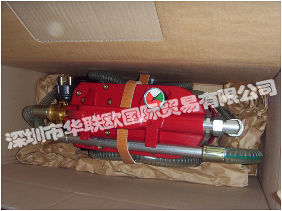 德國HYDAC液壓技術主要產品:HYDAC壓力傳感器、HYDAC壓力繼電器、HYDAC濾芯、HYDAC皮囊、HYDAC蓄能器、HYDAC電子溫度繼電器、HYDAC冷卻器等。