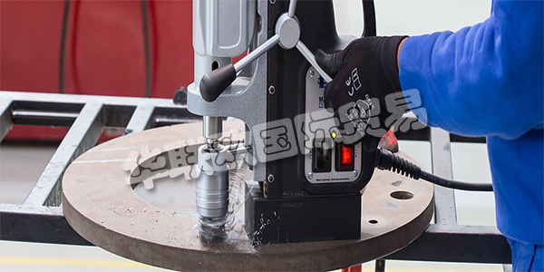 德國BDS主要產品:BDS鉆孔機、切割機等。BDS總部位于德國門興格拉德巴赫,他們的簡單高效策略經過優化,可持續生產最優質的磁芯鉆孔機,巖芯鉆機和邊緣加工機。超過100個國家依靠BDS提供專業,強大,優質的機器,甚至可以處理最棘手的金屬加工作業。